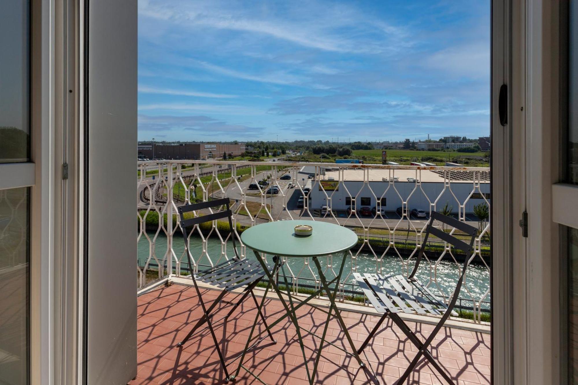 Mountain View Apartment Novara Exterior foto